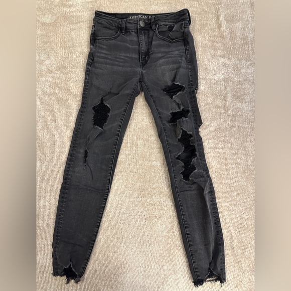 AEO Skinny Extra Stretch Hi-Rise Distressed Jeggings - Size 6 - Picture 2 of 7